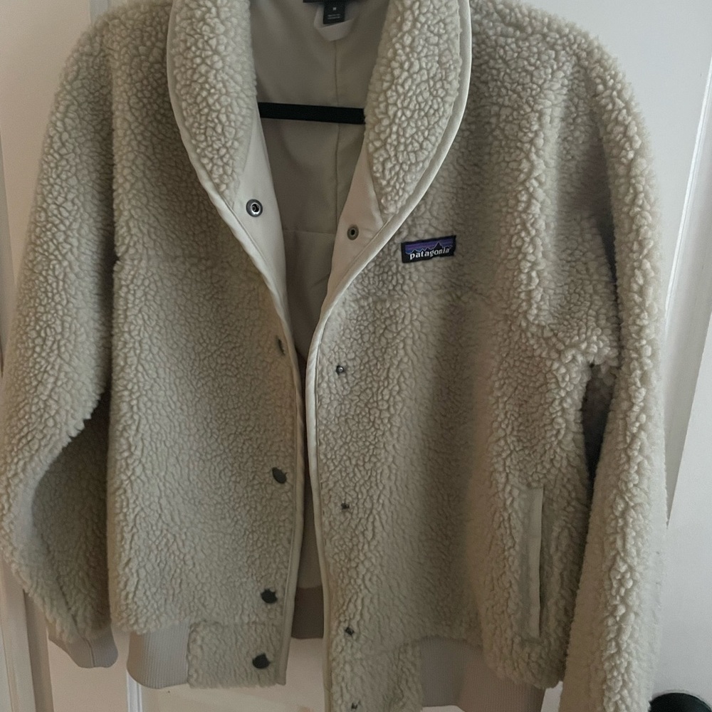 Patagonia Women’s Sherpa Bomber Jacket